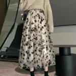 ⁦تنوره موضة أنيقة منقطة تصميم جميل وانيق⁩ - الصورة ⁦5⁩