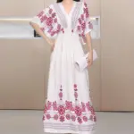 جلابيه أنيقة انيقه ذات تصميم مميز
